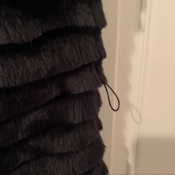 Armani Exchange Fur Layered Vest lined Has Two pockets Belt loops size M - Picture 6 of 8